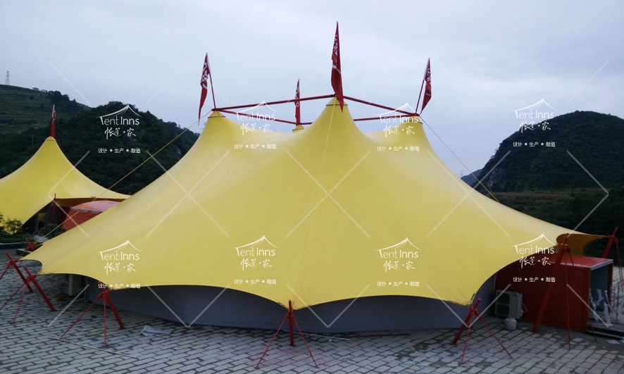 沙漠帐篷酒店：在无垠沙海中探索奢华与宁静